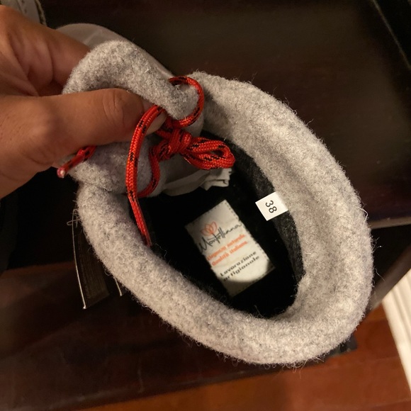 NEW WITH TAG - Montelliana Wool Wingtip Hiker Boot - Picture 8 of 8